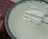 Foto langkah ke 2 dari resep Bolu kukus susu semangka 🍉.