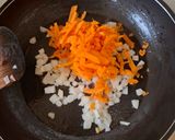 A picture of step 2 of Carrot and Egg Omelet.