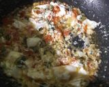 A picture of step 9 of Spicy Egg Noodles Bhel.