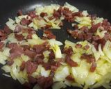 Foto del paso 5 de la receta: Guisantes y habitas con jamón y huevos escalfados