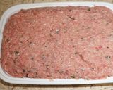 Foto del paso 2 de la receta: Albóndigas de vacuno con salsa de tomate y hierbas frescas