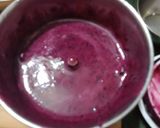 A picture of step 2 of Strawberry grapes mocktail.