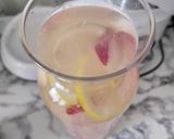 Une image de l'étape 2 de Citronnade à la pêche plate.
