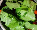 A picture of step 2 of Vegetable soup.