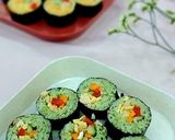 Hình bước làm 2 của món Cơm cuộn