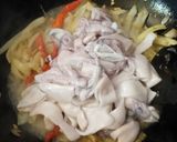 Foto langkah ke 3 dari resep 415.Cumi Mentega Saos Tiram Pedas.