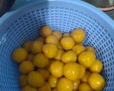 Foto langkah ke 3 dari resep Biji Salak Ubi Oranye.
