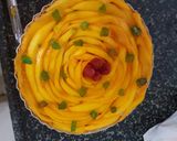 A picture of step 9 of Mango flower tart.