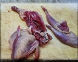 Foto del passaggio 1 della ricetta Quaglie Arrosto Saporite al Mandarino
