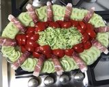 Une image de l'étape 7 de Salade de tomates, concombre et courgette au jambon cru.
