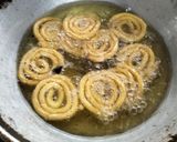 બટર ચકરી (Butter Chakri Recipe In Gujarati) રેસીપી સ્ટેપ4ફોટો