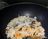 Foto langkah ke 2 dari resep Kwetiau kuah Seafood.