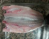 Foto del paso 1 de la receta: Lubina al horno rellena de champiñones en su salsa