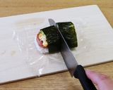 A picture of step 15 of Pork, Egg, Avocado & Tuna Onigiri.