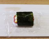 A picture of step 14 of Pork, Egg, Avocado & Tuna Onigiri.