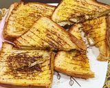 A picture of step 5 of Chicken-mayo sandwich.