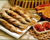 Foto langkah ke 5 dari resep Ikan Belanak Goreng Bawang ala Semarang'an mudahh lezat.