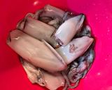 Foto langkah ke 1 dari resep Cumi saus padang mix saus bangkok.