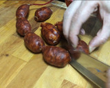 Foto del paso 1 de la receta: La receta de mamá! Choricillos picantes en almíbar