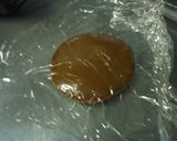 A picture of step 11 of Dorayaki from a Japanese Confectionery Shop.