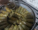 عکس مرحله 9 از دستور دلمه برگ مو با مرغ