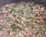 A picture of step 6 of Veggie chicken maccronni.