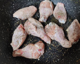 Foto del paso 2 de la receta: Arroz con pollo y setas