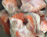 Foto langkah ke 1 dari resep Kuah Asam Pedas Kepala Salmon.