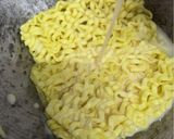 Gambar langkah 2 resipi Samyang Carbonara.
