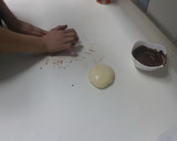 A picture of step 3 of Leopard print Bread.