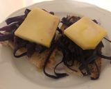 Foto del passaggio 2 della ricetta Crostini cavolo cappuccio viola e taleggio