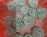 Foto langkah ke 9 dari resep Kue Ijo cantik yang manis.