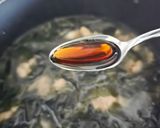 A picture of step 6 of Seaweed Chicken Soup.