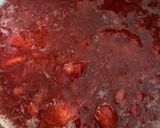 Фото кроку 3 до Бенто тортик з полуничним конфі.