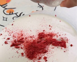 A picture of step 5 of Raspberry Mochi.