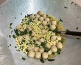 Foto langkah ke 3 dari resep Indomie Baso Daun Kelor.