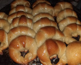 Foto del paso 4 de la receta: Medialunas Económicas, sin manteca, sin hojaldre🥐