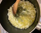 Foto del paso 1 de la receta: Pollo en crema con espinacas