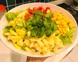Hình bước làm 1 của món Salad sốt dầu mè mù tạt