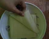 A picture of step 2 of Cheesy Kulit Popiah.
