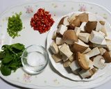 รูปขั้นตอนการทำที่ 2 ของ เห็ดออรินจิคั่วพริกเกลือ (เจ)# กินผักรักสุขภาพ 3