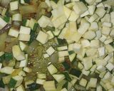 Cukkinis tojáspörkölt recept fázis 2 fotója
