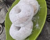 Foto langkah ke 11 dari resep Donat bedak simple.