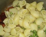A picture of step 5 of Sea shell pasta.