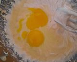 A picture of step 11 of Cheese Cake with Pomegranate compote.