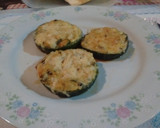Foto del paso 4 de la receta: Zapallitos rellenos con vegetales, huevo y queso