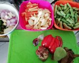 Foto langkah ke 1 dari resep Asem asem buncis daging #5resepterbaruku.