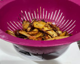 Foto del paso 5 de la receta: Tortilla de patata con chorizo picante