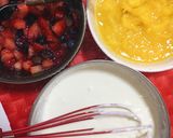 Foto del paso 3 de la receta: Vasitos de frutos rojos, mascarpone y mango