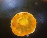 Foto langkah ke 2 dari resep Dadar Telur dengan Sambal Kecepai.